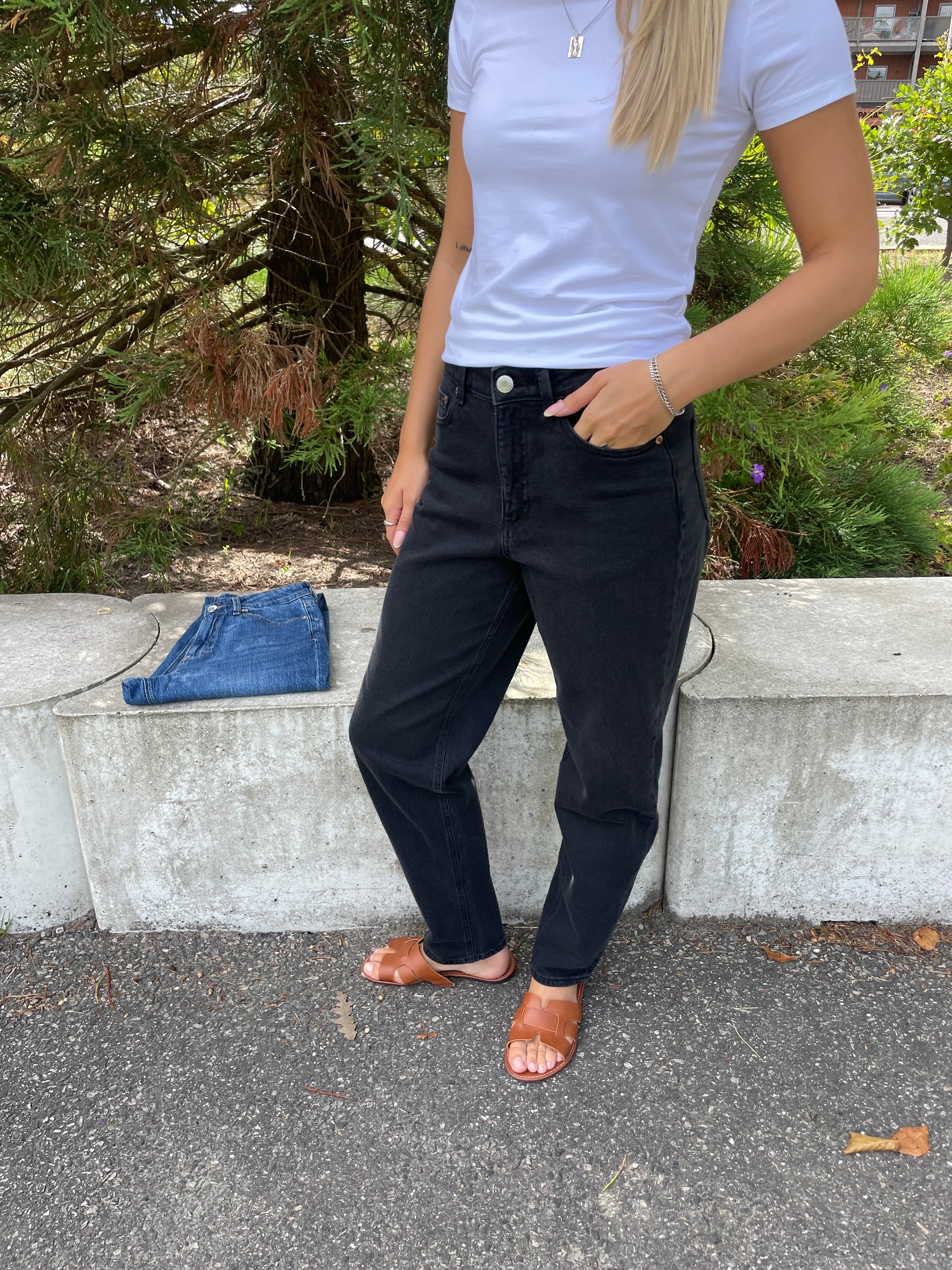 VMTESSA HR MOM Jeans - Dark Grey Denim